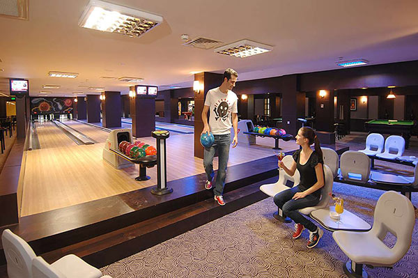 Susesi Luxury Resort Bowling Bar