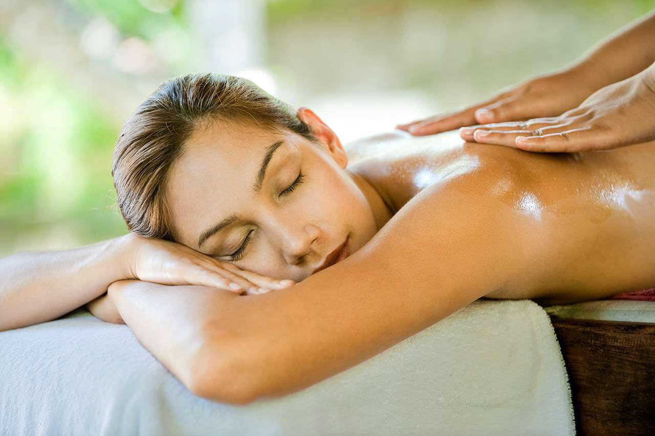 AROMATHERAPY AND NATURAL ROCK MASSAGES
